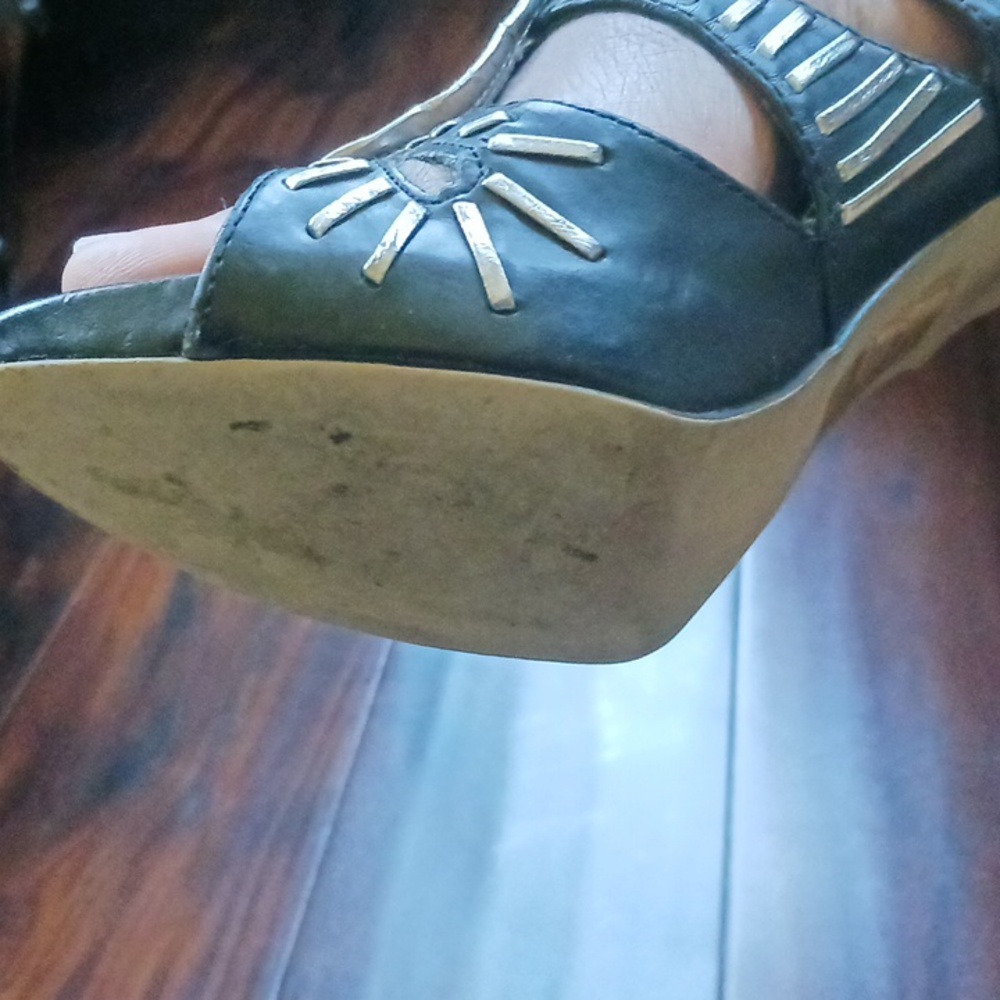 Gladiator Sandles - Picture 3 of 5